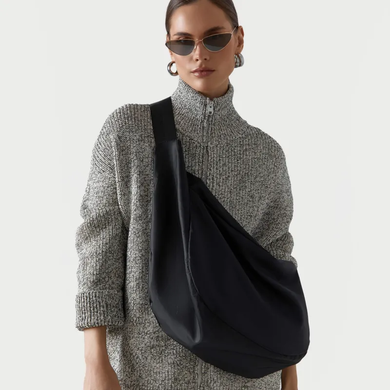 Bag, 24x40 cm, with adjustable strap, polyester, Black, Basic