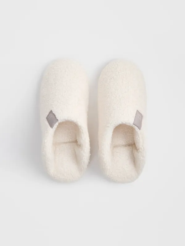 Women's slippers, homewear, size 36-37, artificial fur, milky, Plush mild, image-1