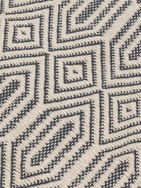 Rug, 60x90 cm, fringed, cotton, black and milk, Rhombic, image-2