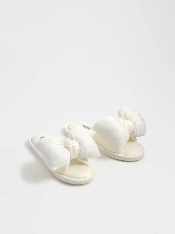 Women's slippers, homewear, size 36-37, polyester, milky, Bow, Extensive bow, image-4