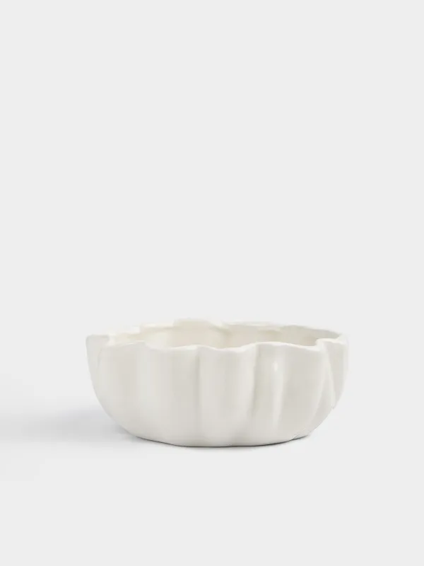 Bowl, 14x6 cm, 450 ml, ceramic, milky, Wavy edge, Crumple, image-0
