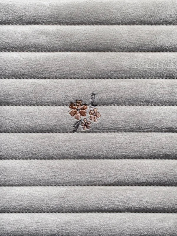 Bedspread, 220x240 cm, quilted, velvet/microfiber, milky, Flowers, Stitch velvet, image-3