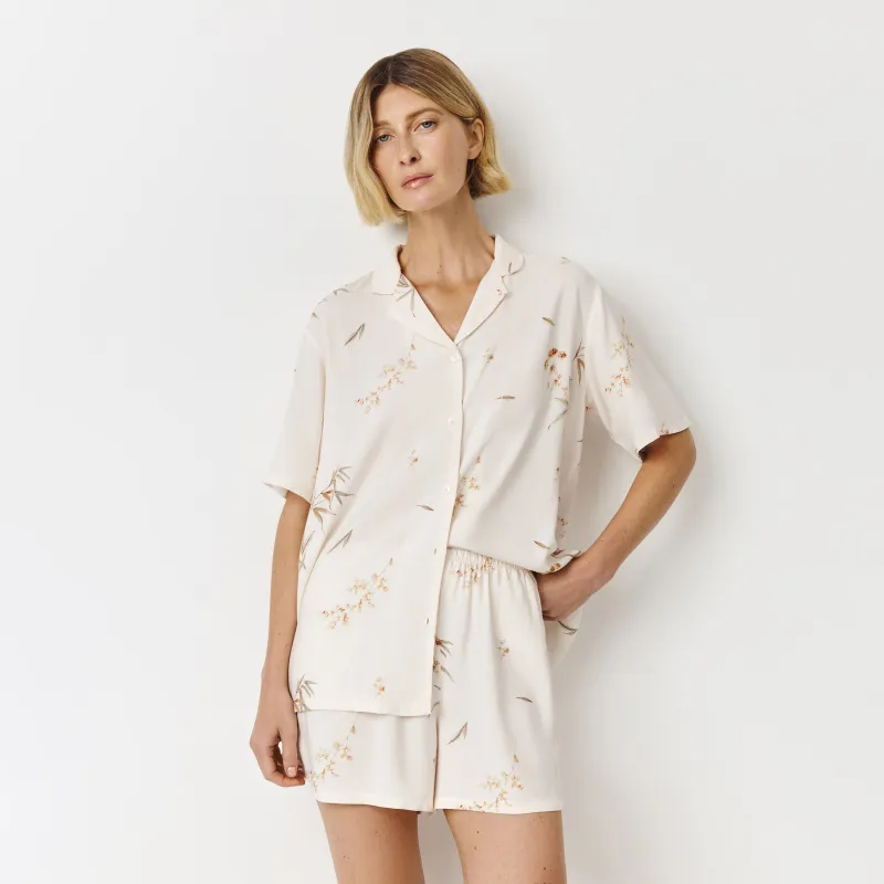 Women's shirt, homewear, size L, with short sleeves, viscose, milky, Flowers, Norla