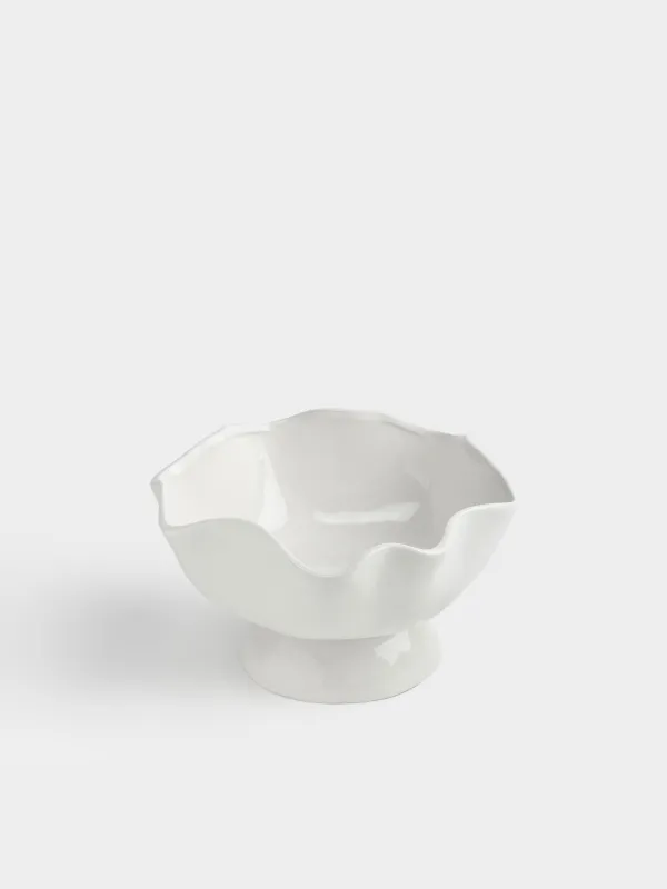 Fruit bowl, 24x15 cm, on a leg, ceramic, milky, Wavy edge, Crumple, image-1