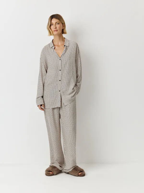 Women's shirt, size L, with long sleeves, viscose, milky black, Lines, Eniola, image-1