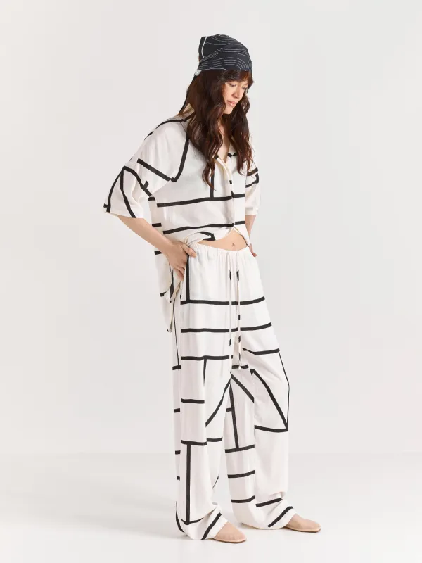 Women's trousers, size S, wide, viscose, black and white, Lines, Nataly, image-1