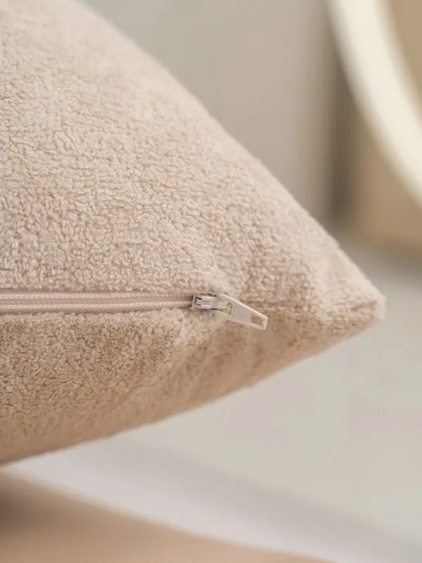 Decorative pillow, 45x45 cm, velvet, milky, Attitude, image-3