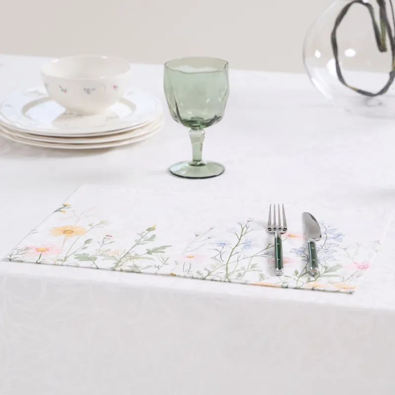 Placemat, 30x45 cm, jacquard, polyester, milky, Wildflowers, Petals serenity