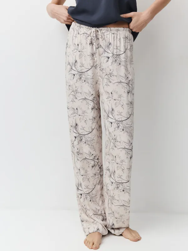 Women's trousers, homewear, size L, viscose, milky, Flowers, Janice, image-2